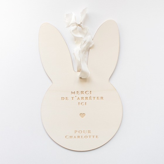 decoration murale lapin pâques pesonnalisée en bois gravé