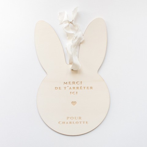 decoration murale lapin pâques pesonnalisée en bois gravé