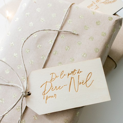 etiquette cadeau bois noel ecriture manuscrite