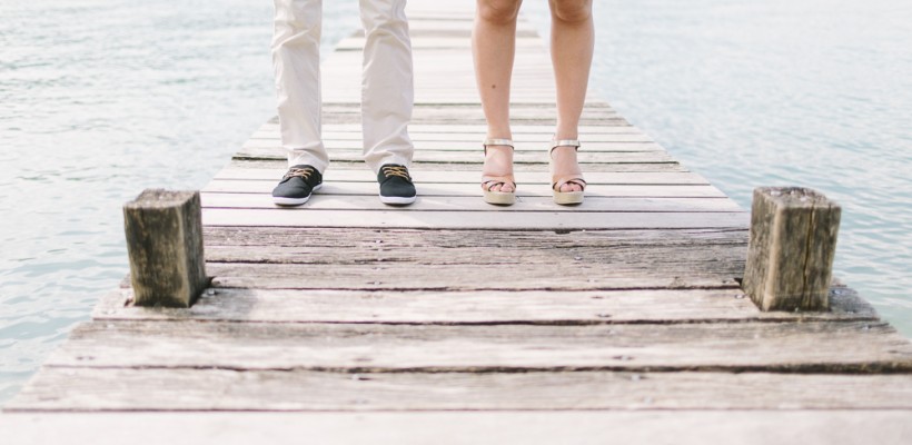 Séance grossesse sur les bords du lac d’Annecy.