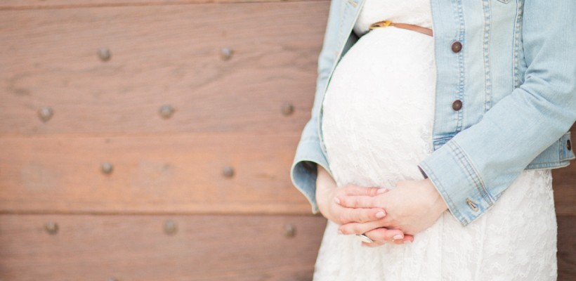 Séance grossesse à Annecy